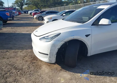 2021 Tesla Model Y Long Range Dual Motor All-Wheel Drive from USA, damaged, VIN 5YJYGDEE6MF115400